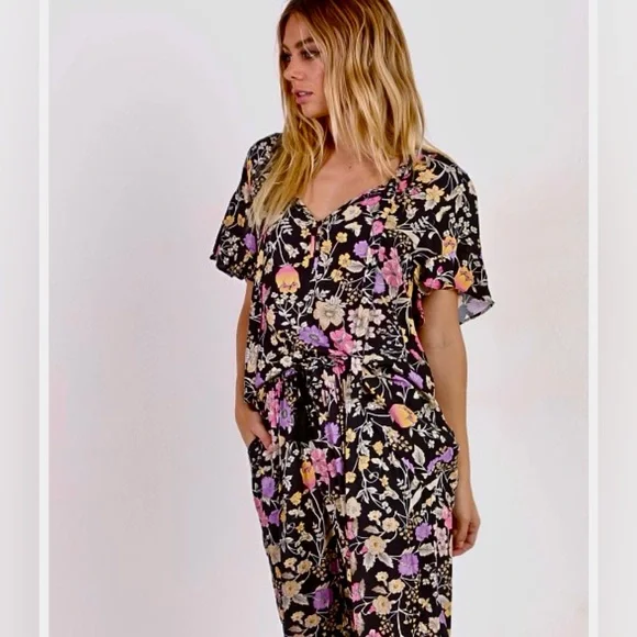 Spell Sayulita Short Sleeve Blouse, Nighshade, XS, GUC! - Picture 12 of 14